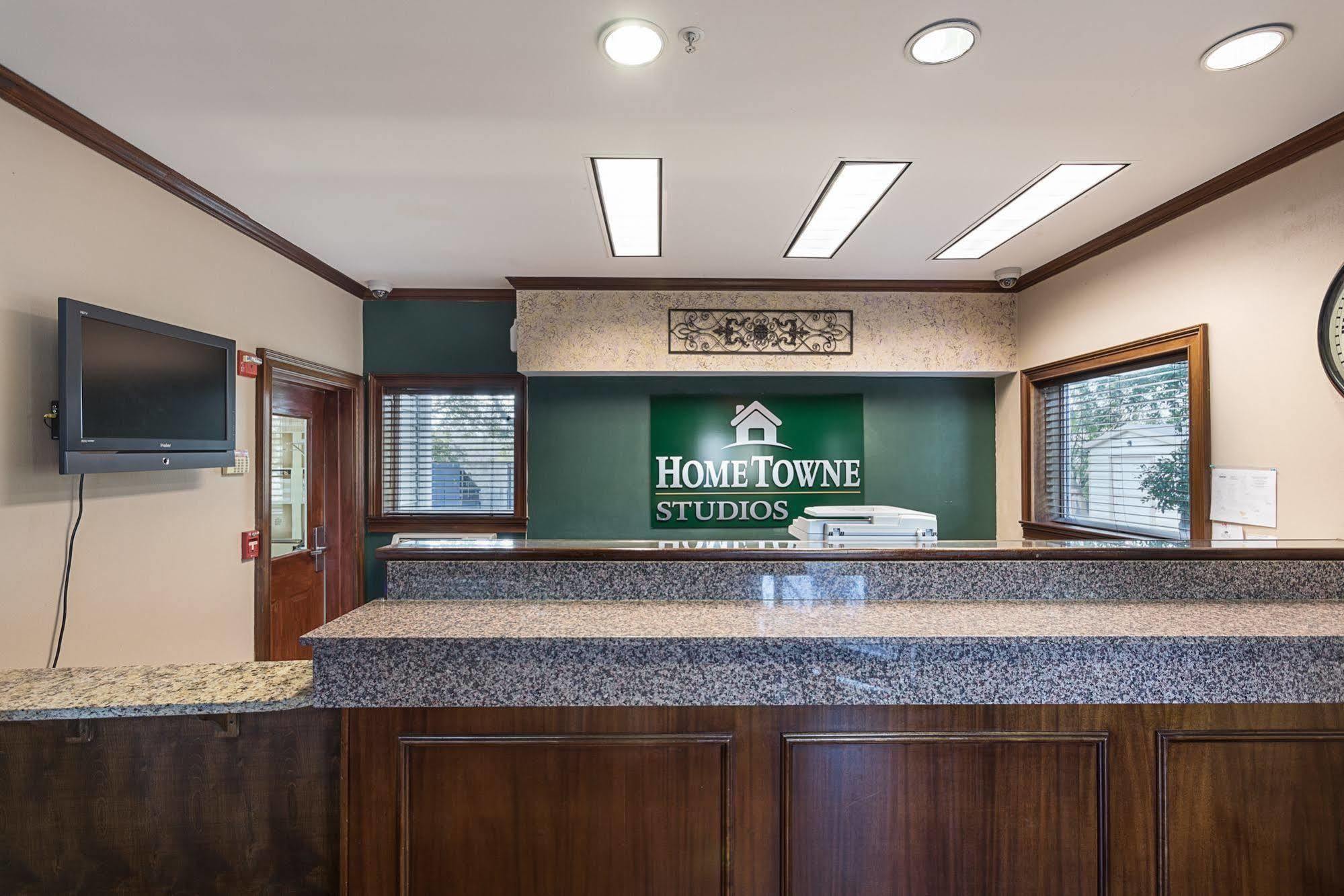 Hometowne Studios By Red Roof Orlando - Casselberry Exterior foto